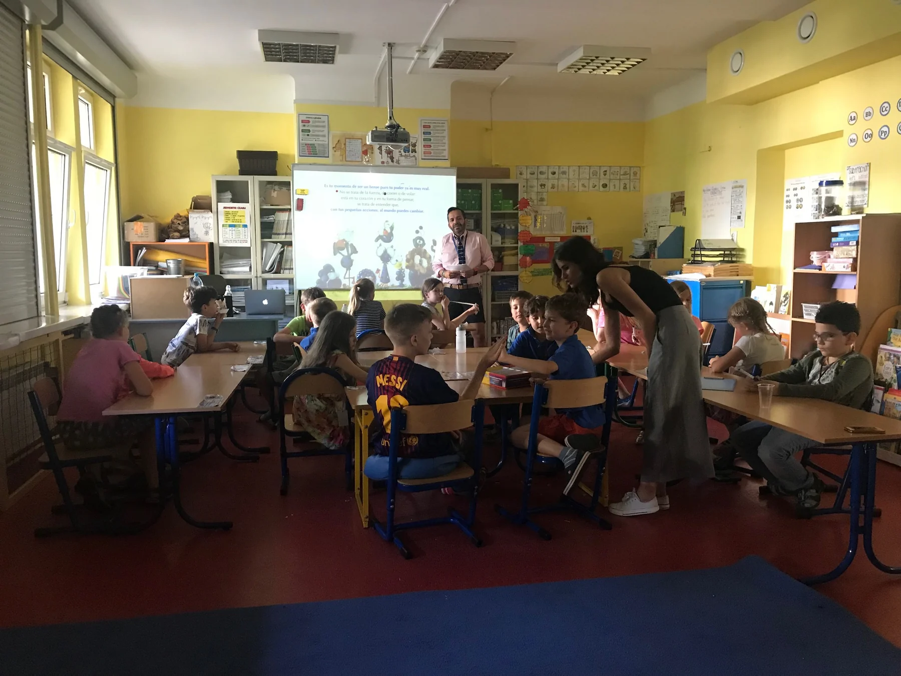MONOCUCOS educational workshop with children